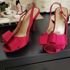 Chic Red Bow Slingback Heels